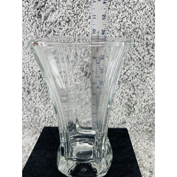 Glass Vase Heavy Duty Cut Art Deco Home Decoration Any Room Clear 9.5inX4inX5.5i - Picture 4 of 10